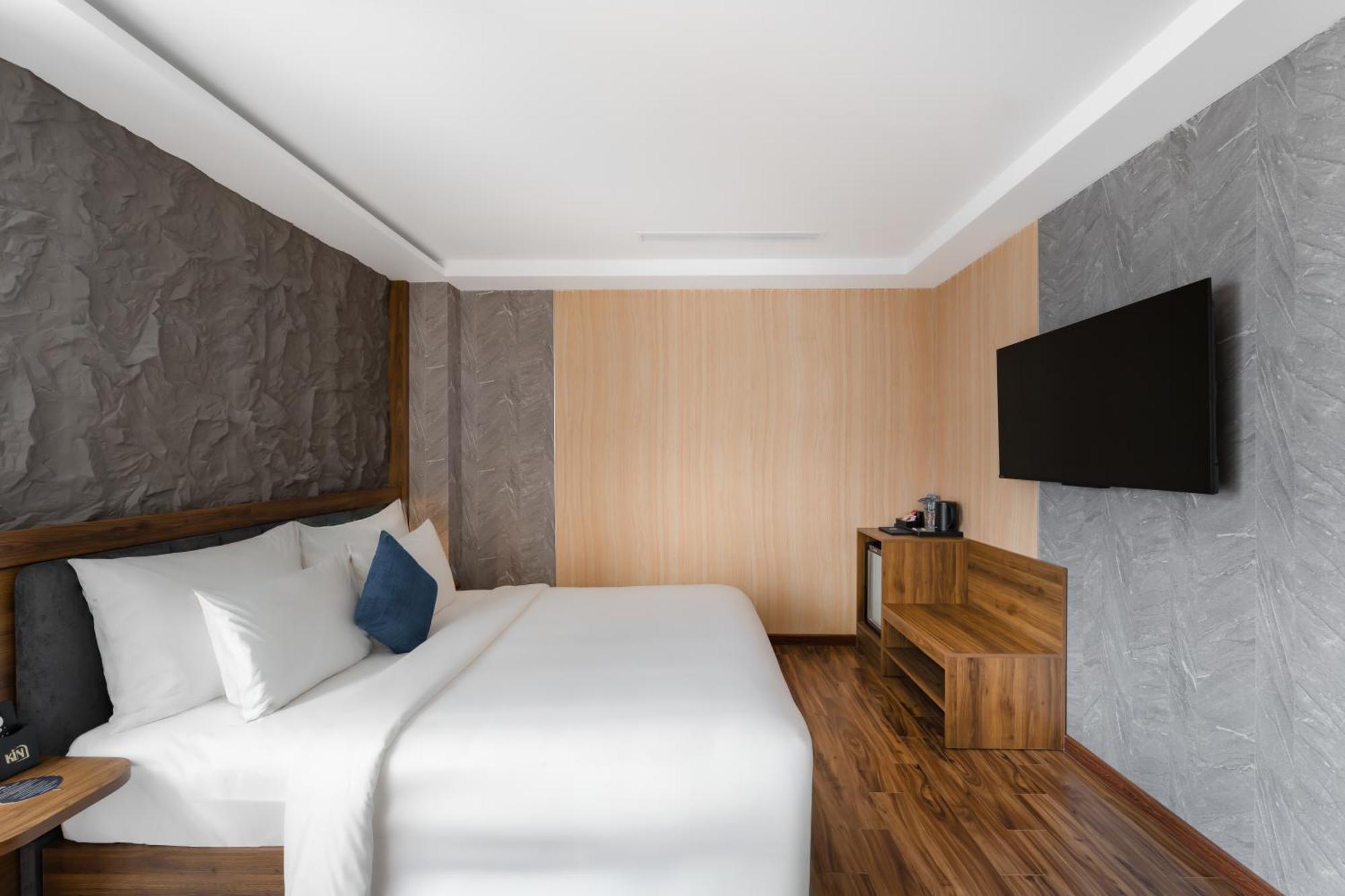 Kin Thai Lung Khách sạn 4*